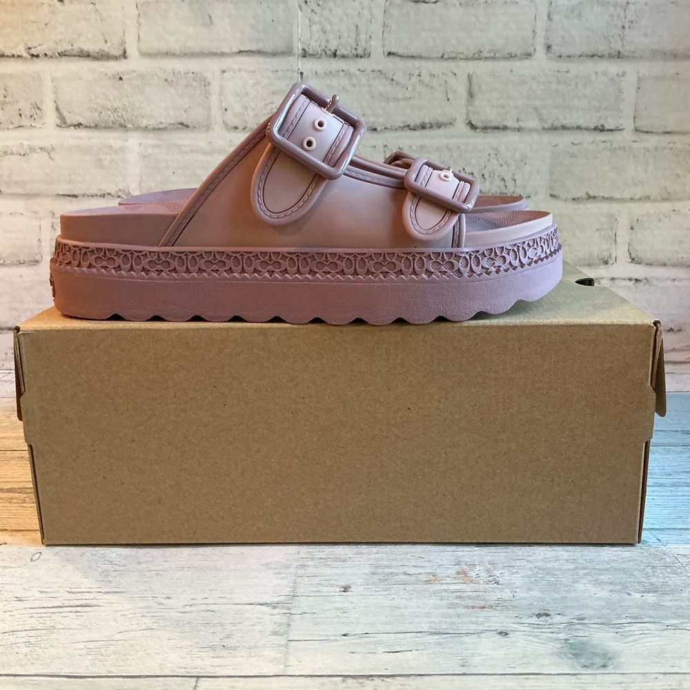Coach Women’s Size 8 Rubber Buckle Lainey Sandal